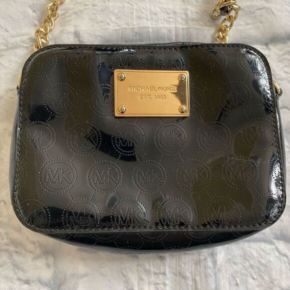 Michael Kors mini crossbody bag w/zipper closure black & gold 6”x4.5” - Picture 2 of 11